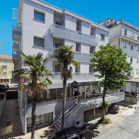B&B Primrose Residence Hotel Rimini Zewnętrze zdjęcie