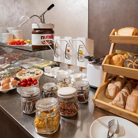 B&B Primrose Residence Hotel Rimini Zewnętrze zdjęcie