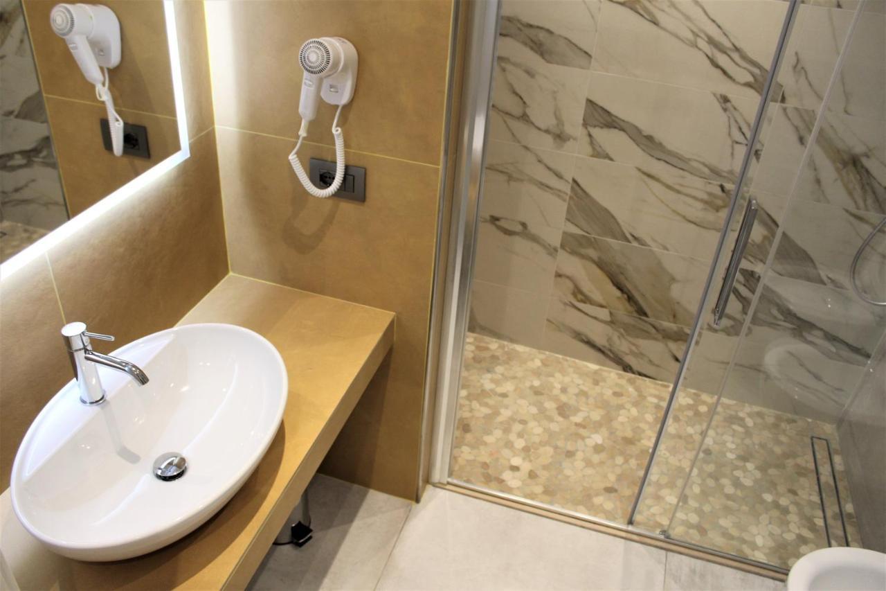 B&B Primrose Residence Hotel Rimini Zewnętrze zdjęcie