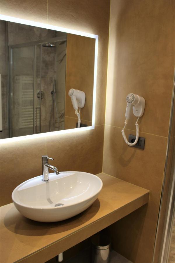 B&B Primrose Residence Hotel Rimini Zewnętrze zdjęcie
