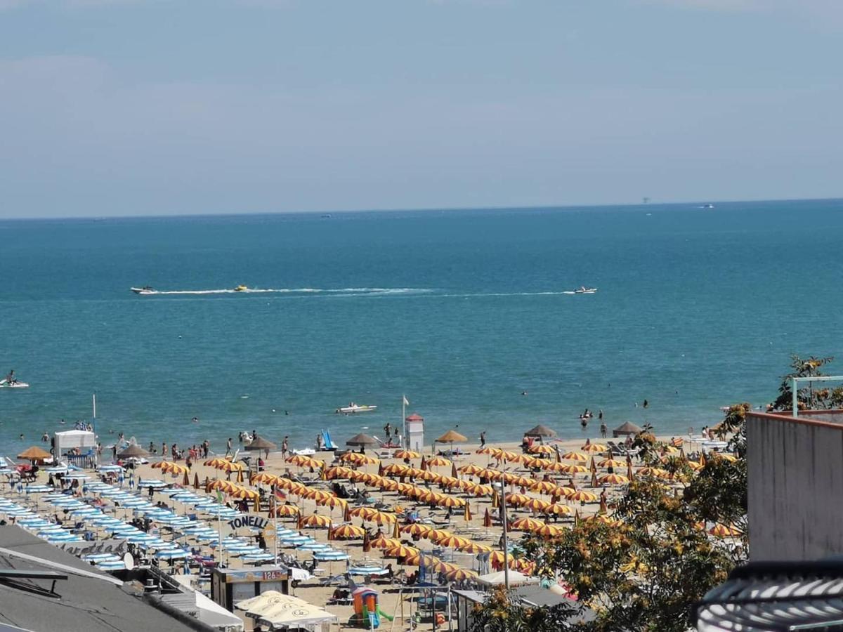 B&B Primrose Residence Hotel Rimini Zewnętrze zdjęcie