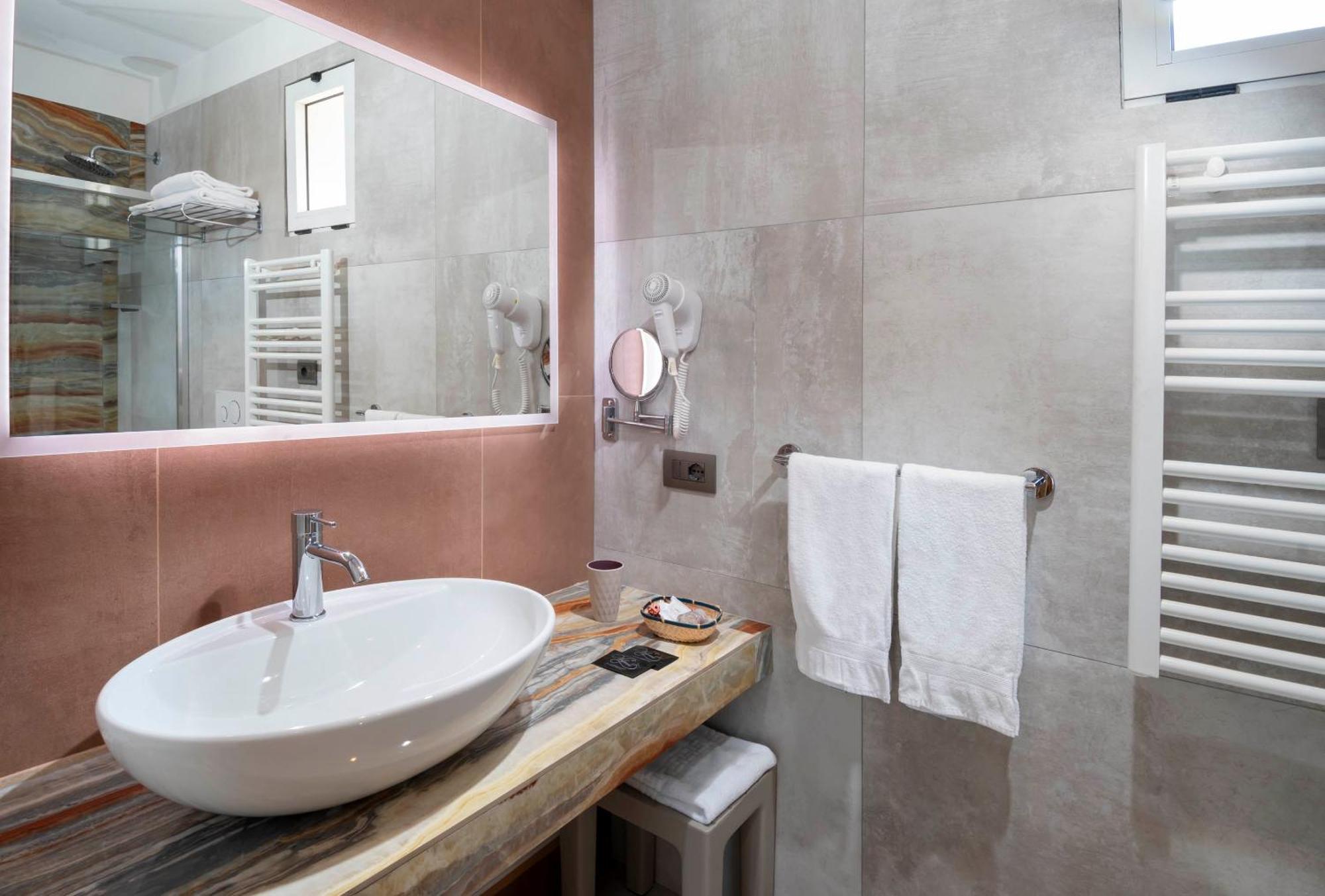 B&B Primrose Residence Hotel Rimini Zewnętrze zdjęcie