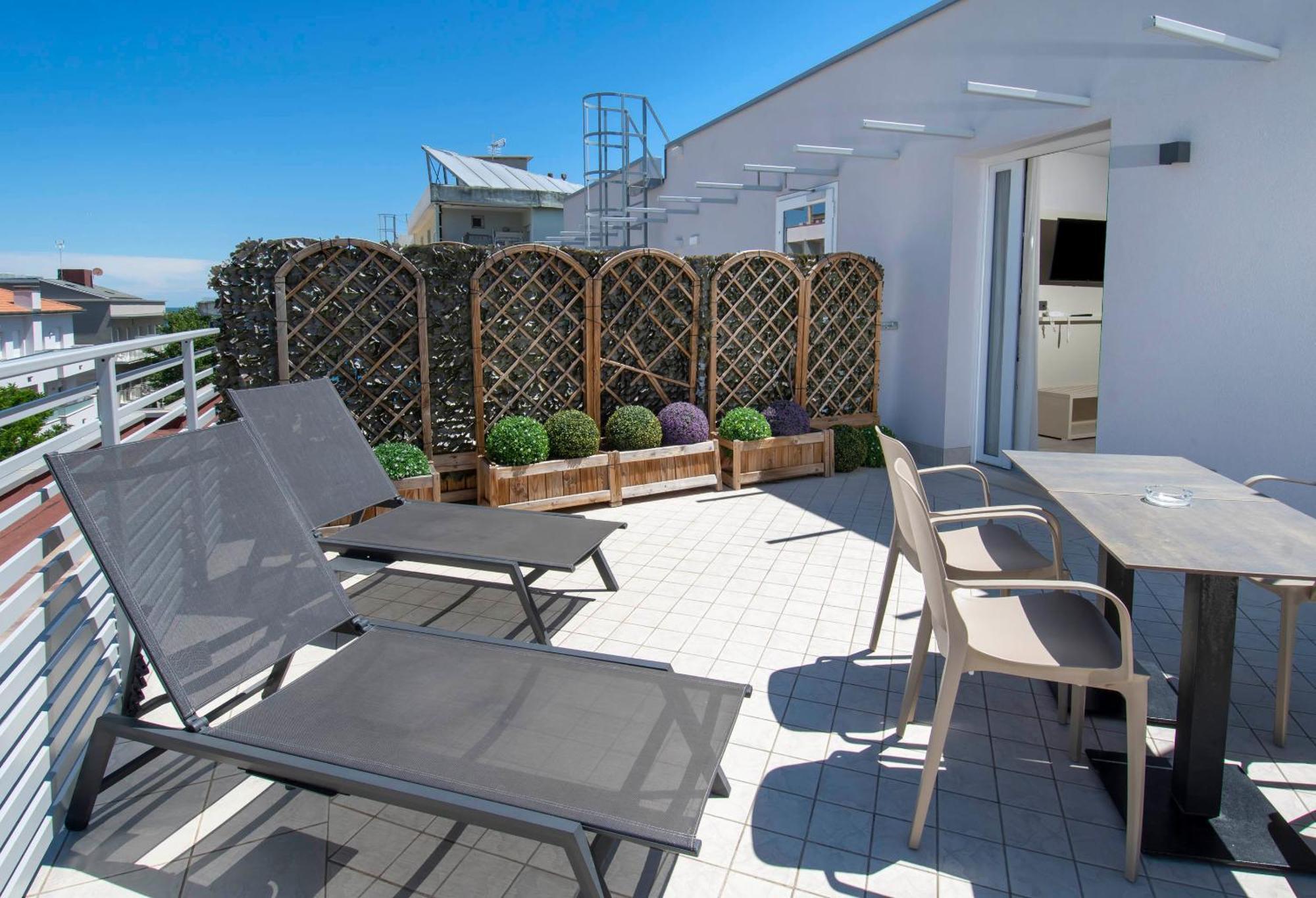 B&B Primrose Residence Hotel Rimini Zewnętrze zdjęcie