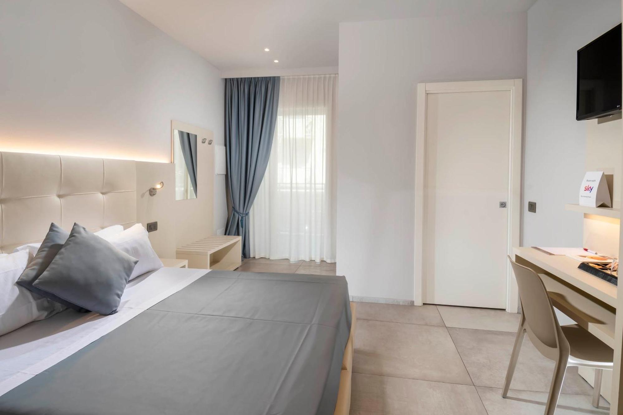 B&B Primrose Residence Hotel Rimini Zewnętrze zdjęcie