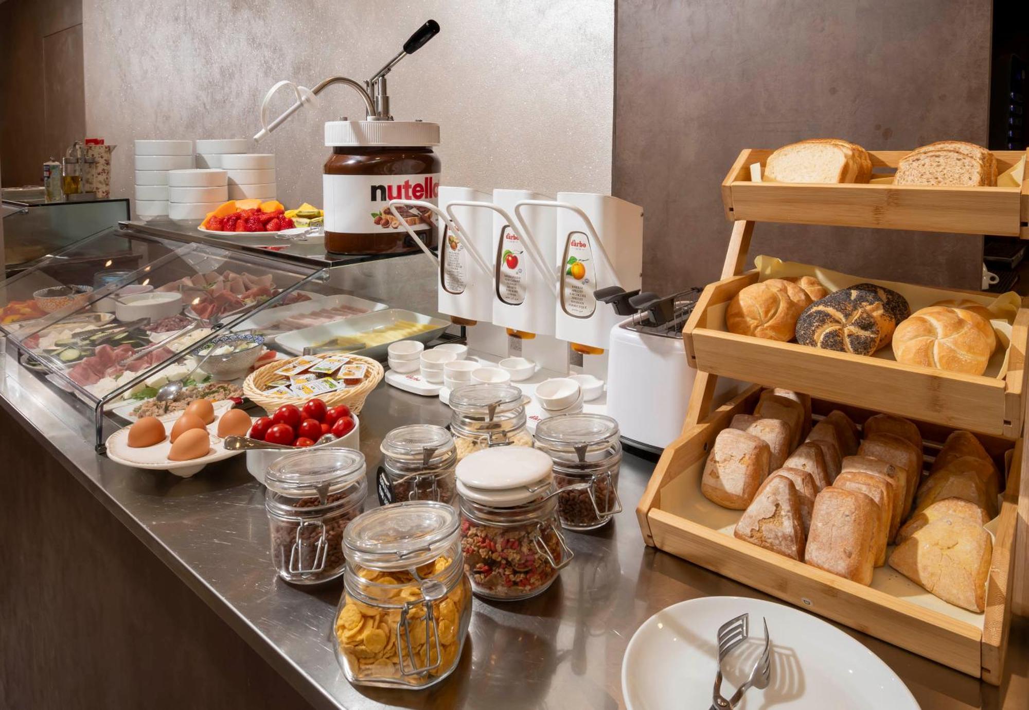 B&B Primrose Residence Hotel Rimini Zewnętrze zdjęcie